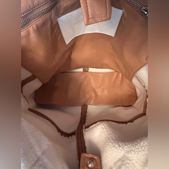 Stand Studio Medium Lolita
Faux Shearling & Faux Leather Tote - Picture 3 of 14